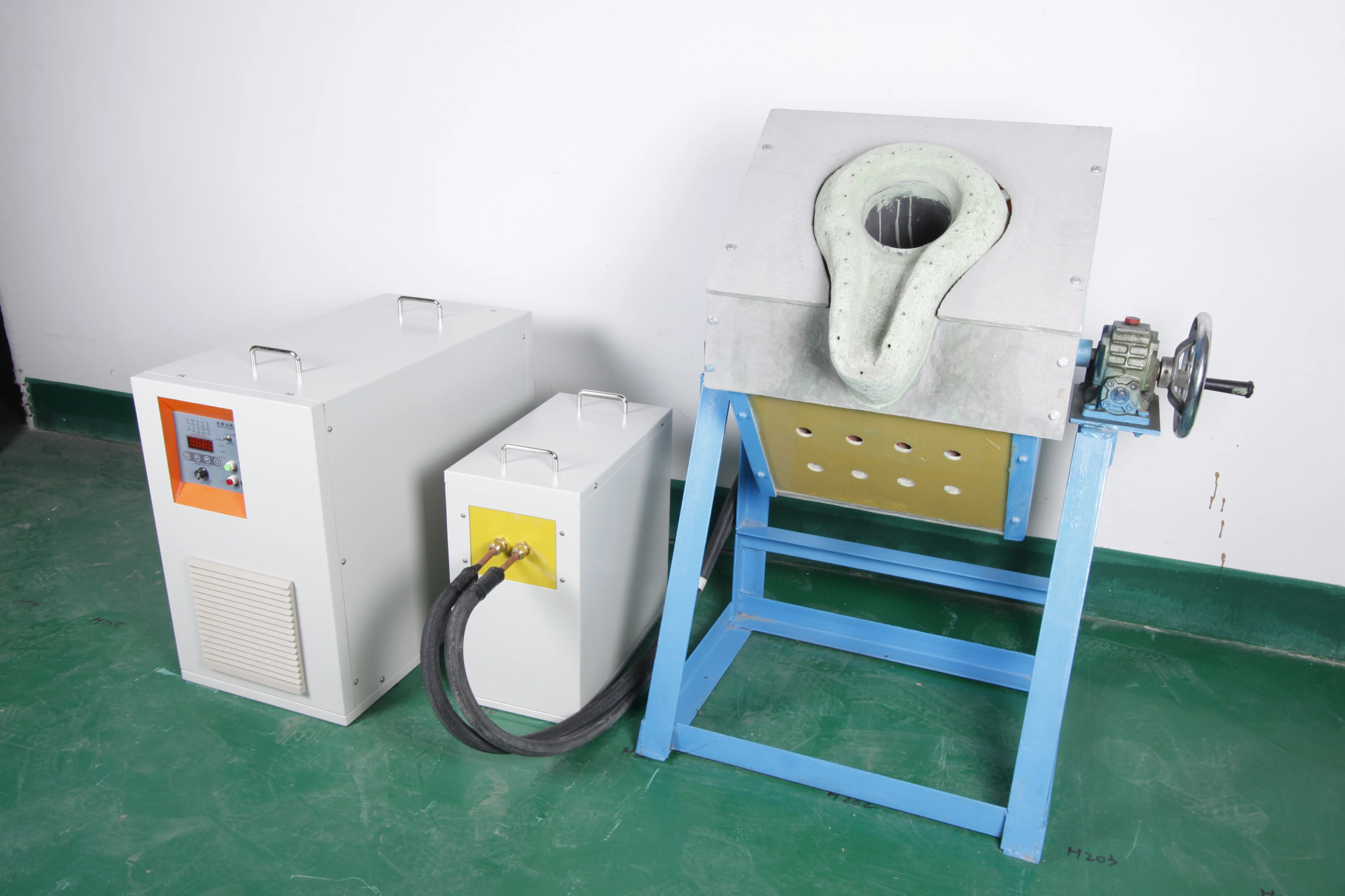 Medium-Frequency Induction Heating Melting Furnace